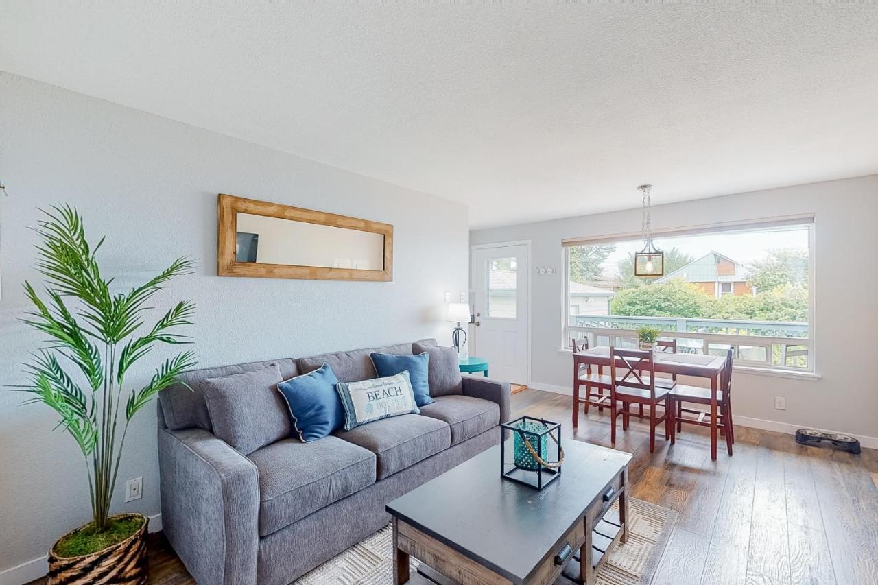 Tides Out Loft Apartment Suquamish Exterior photo