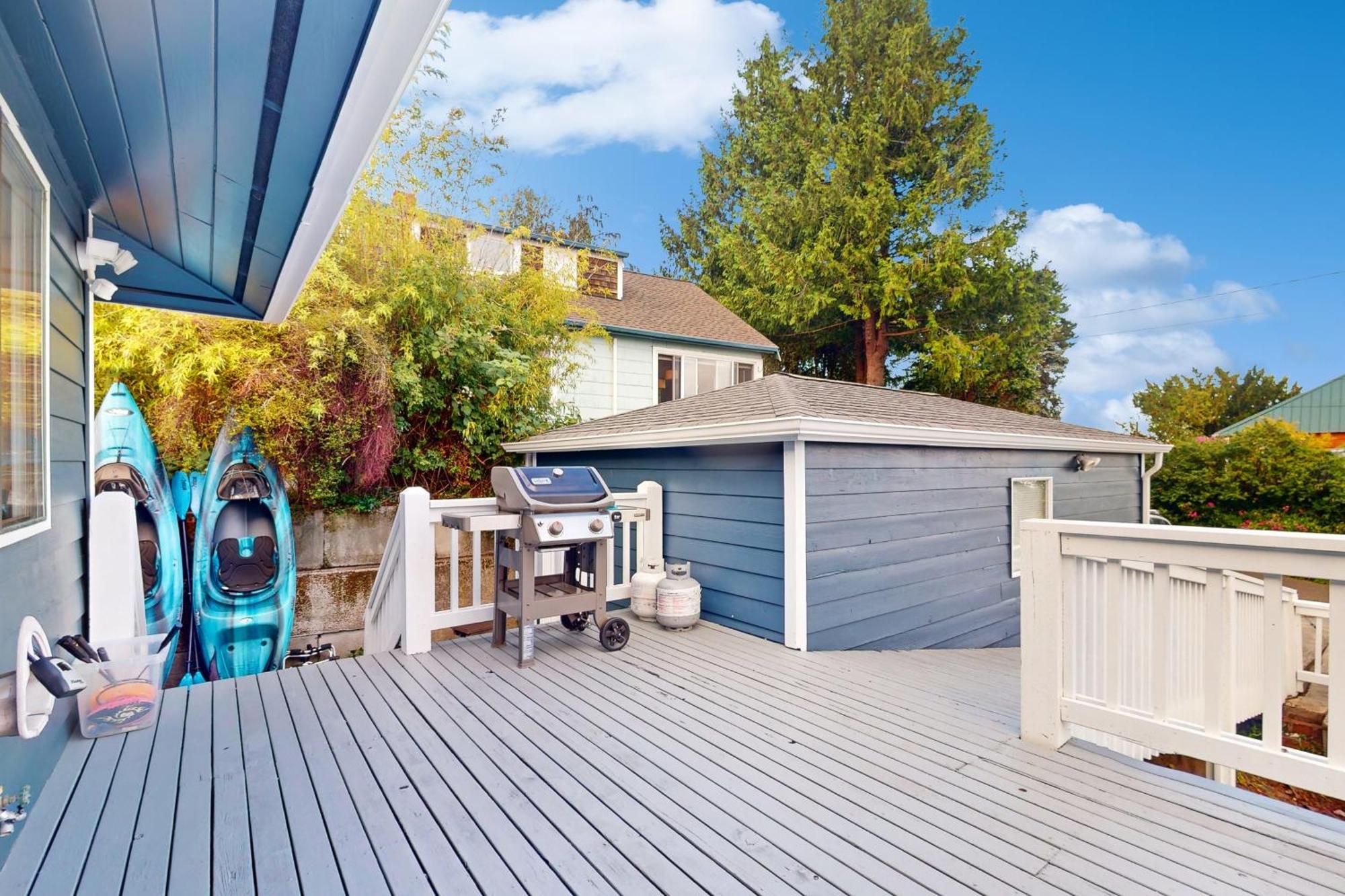 Tides Out Loft Apartment Suquamish Exterior photo