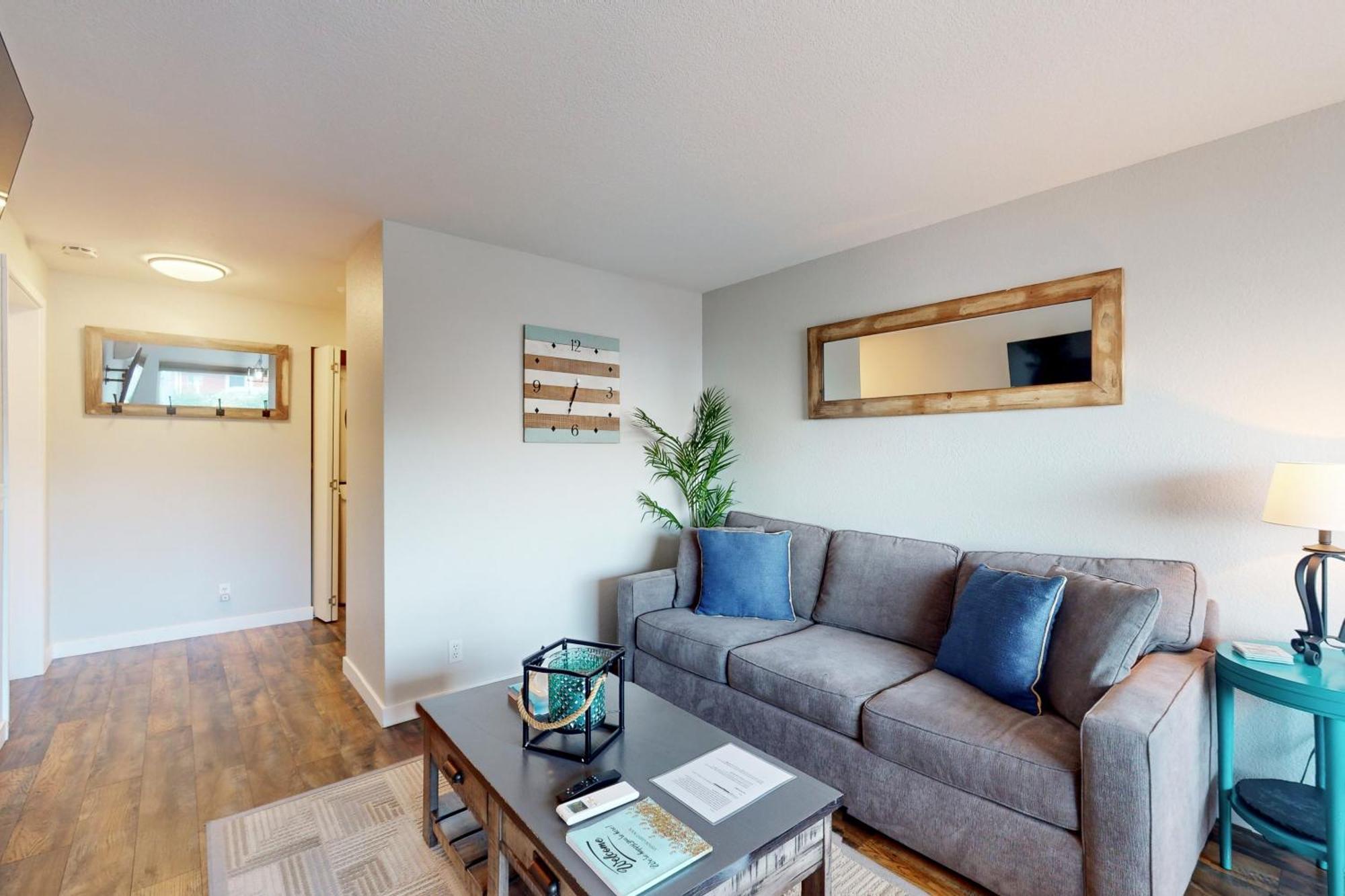 Tides Out Loft Apartment Suquamish Exterior photo